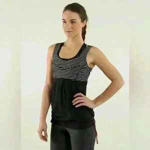 Lululemon Tame Me Tank
Black / Parallel Stripe Black White 8 EUC